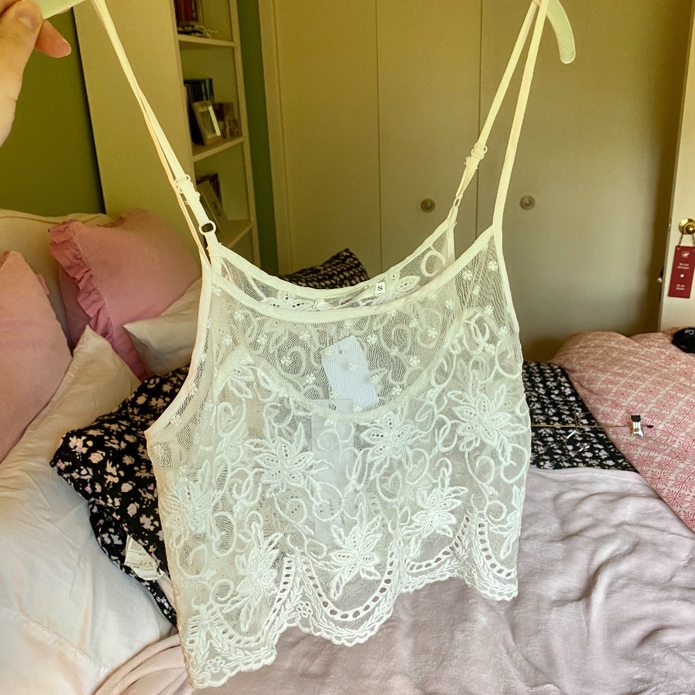 Millau Lacey Crop Top